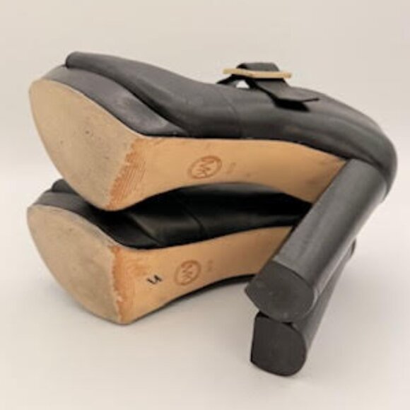 Michael Kors Black Leather Platform Heels Peep Toe Gold Buckle Women’s 6.5 - Picture 9 of 16